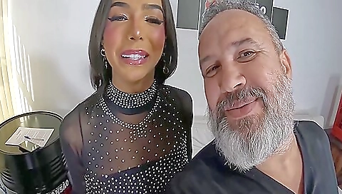 Amateur brunette with a nice booty gets fucked in ass