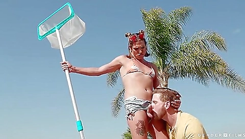 Blonde hottie has a great time with her pool partner