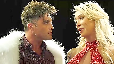 Big boobs babe with a great mouth is ready to please her partner